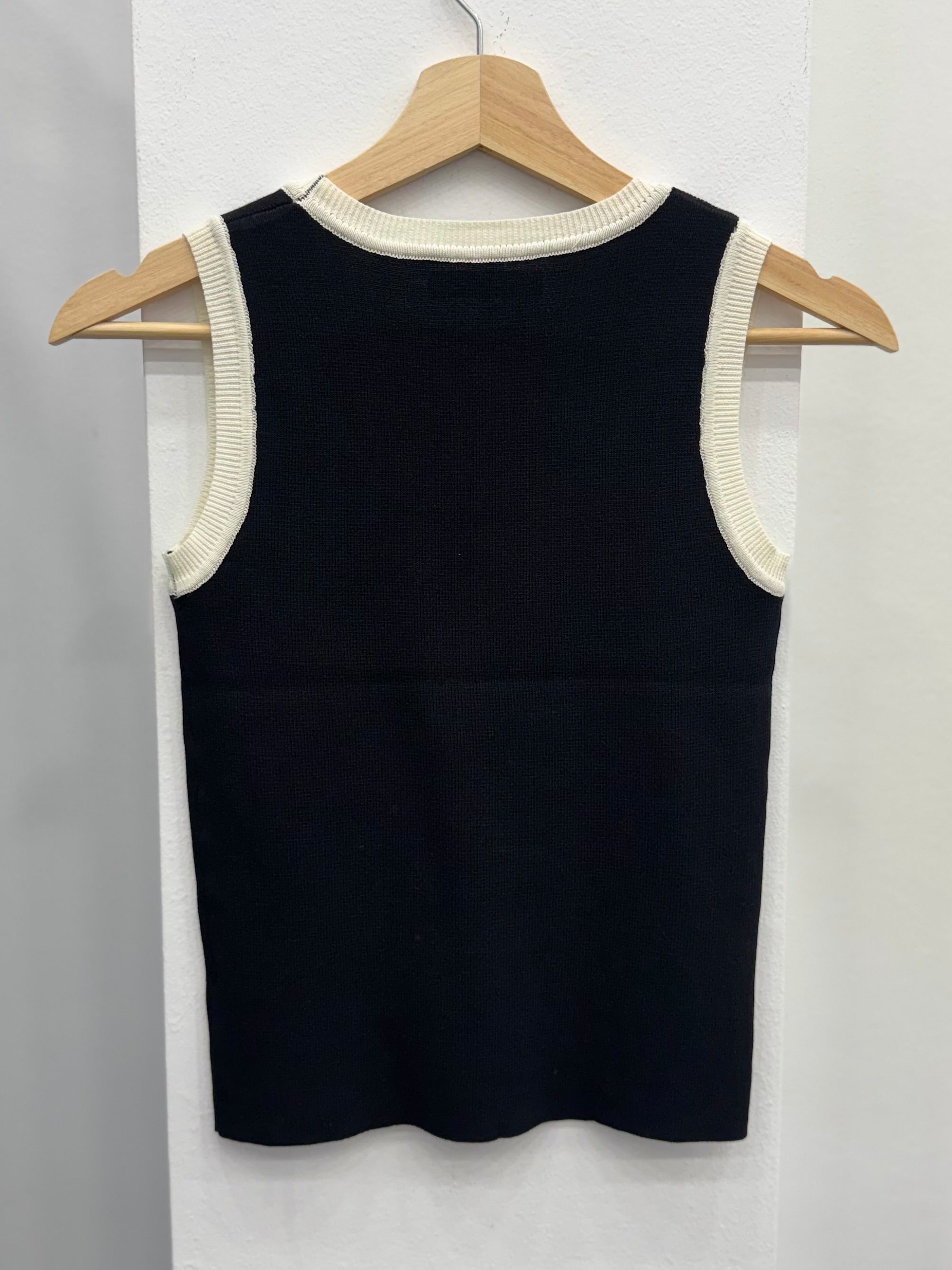 TOP ELÁSTICO “UNIVERSITY STYLE” - NUMODA