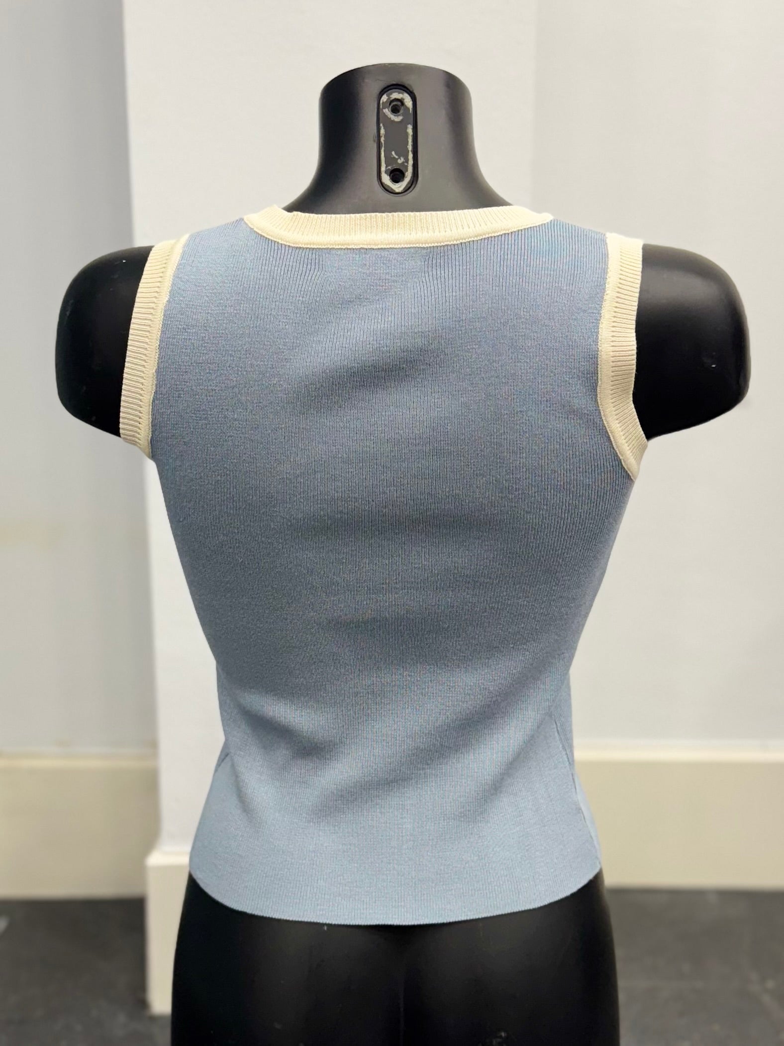 TOP ELÁSTICO “UNIVERSITY STYLE” - NUMODA