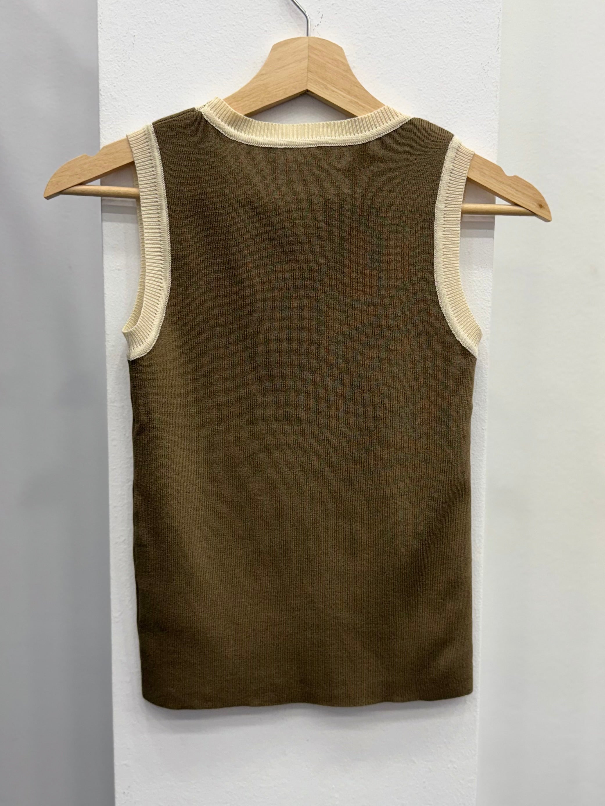 TOP ELÁSTICO “UNIVERSITY STYLE” - NUMODA