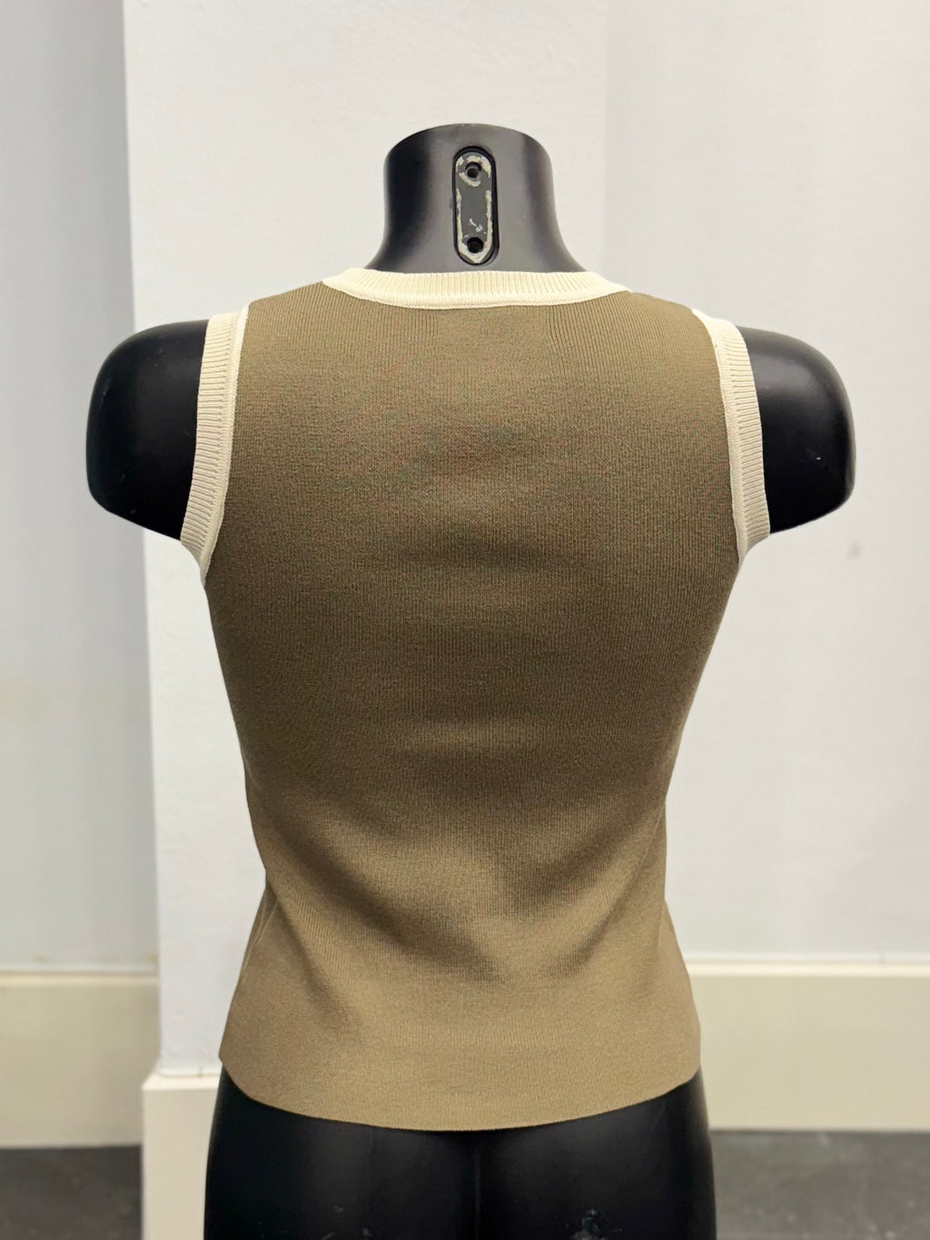 TOP ELÁSTICO “UNIVERSITY STYLE” - NUMODA